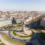 51 Bedroom Apartment Over Marqus De Pombal