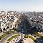 51 Bedroom Apartment Over Marqus De Pombal